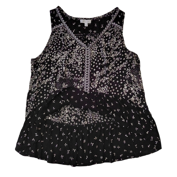 Patrons of Peace Black and White Floral Blouse - Picture 2 of 7